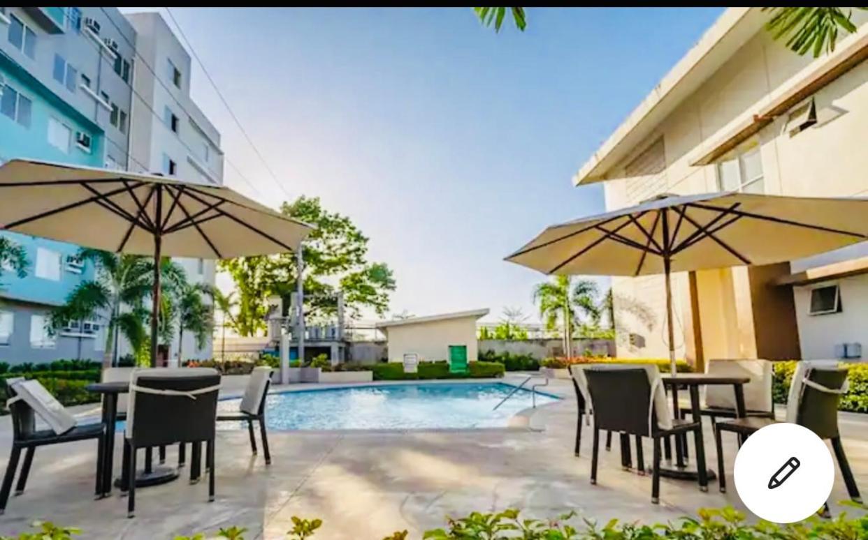 8 Spatial Condominium Davao Exterior photo