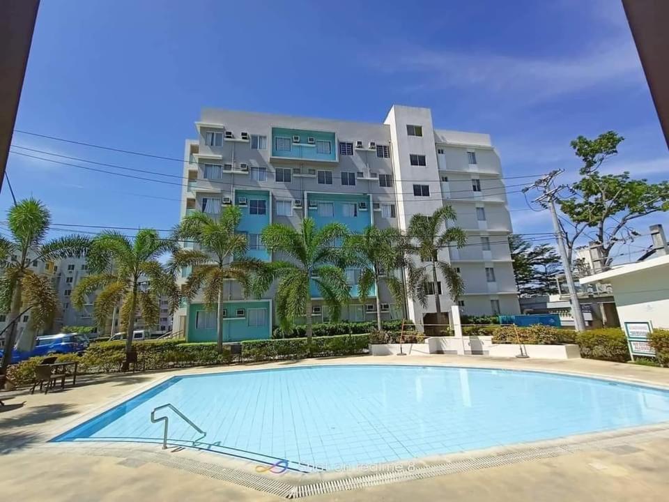 8 Spatial Condominium Davao Exterior photo