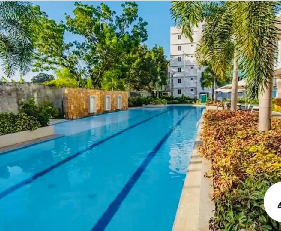 8 Spatial Condominium Davao Exterior photo