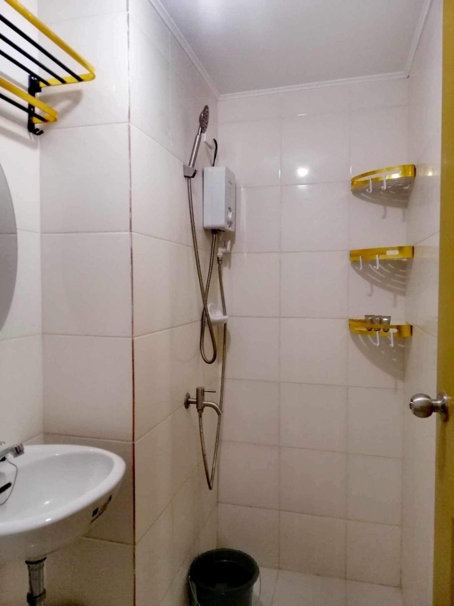 8 Spatial Condominium Davao Exterior photo